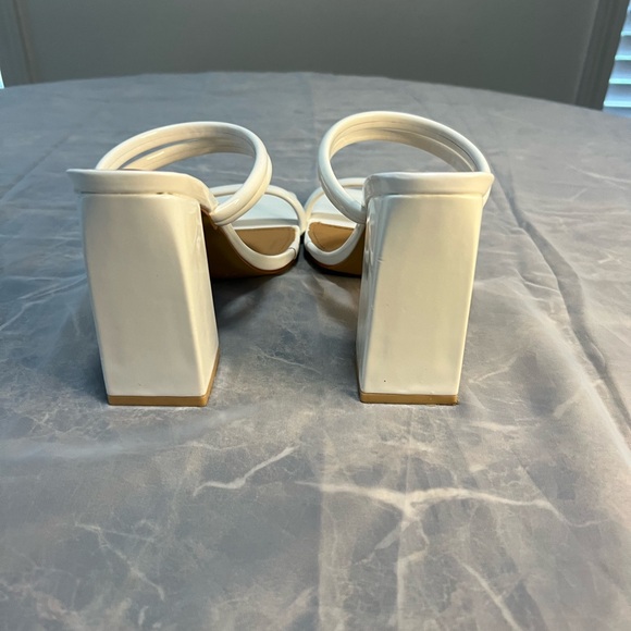 White Square Toe Strappy Heels | Minimalist Slide Sandals | Size 9 - Picture 4 of 5